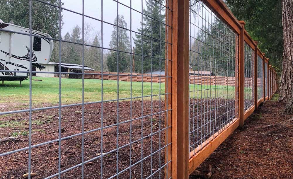Hi-Fi cedar framed style fence with galvanized panels
