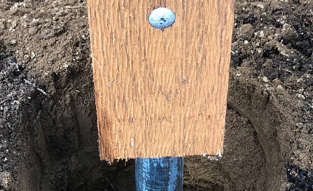Post on pipe